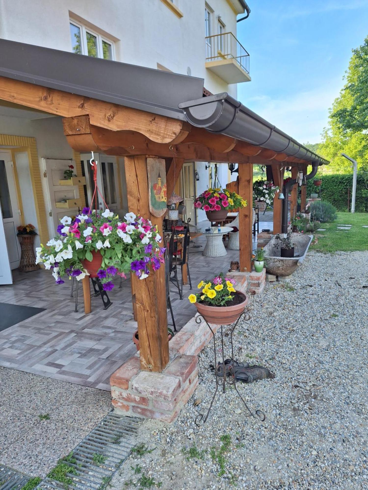 Mill House Apartment And Camping Ljutomer Eksteriør bilde
